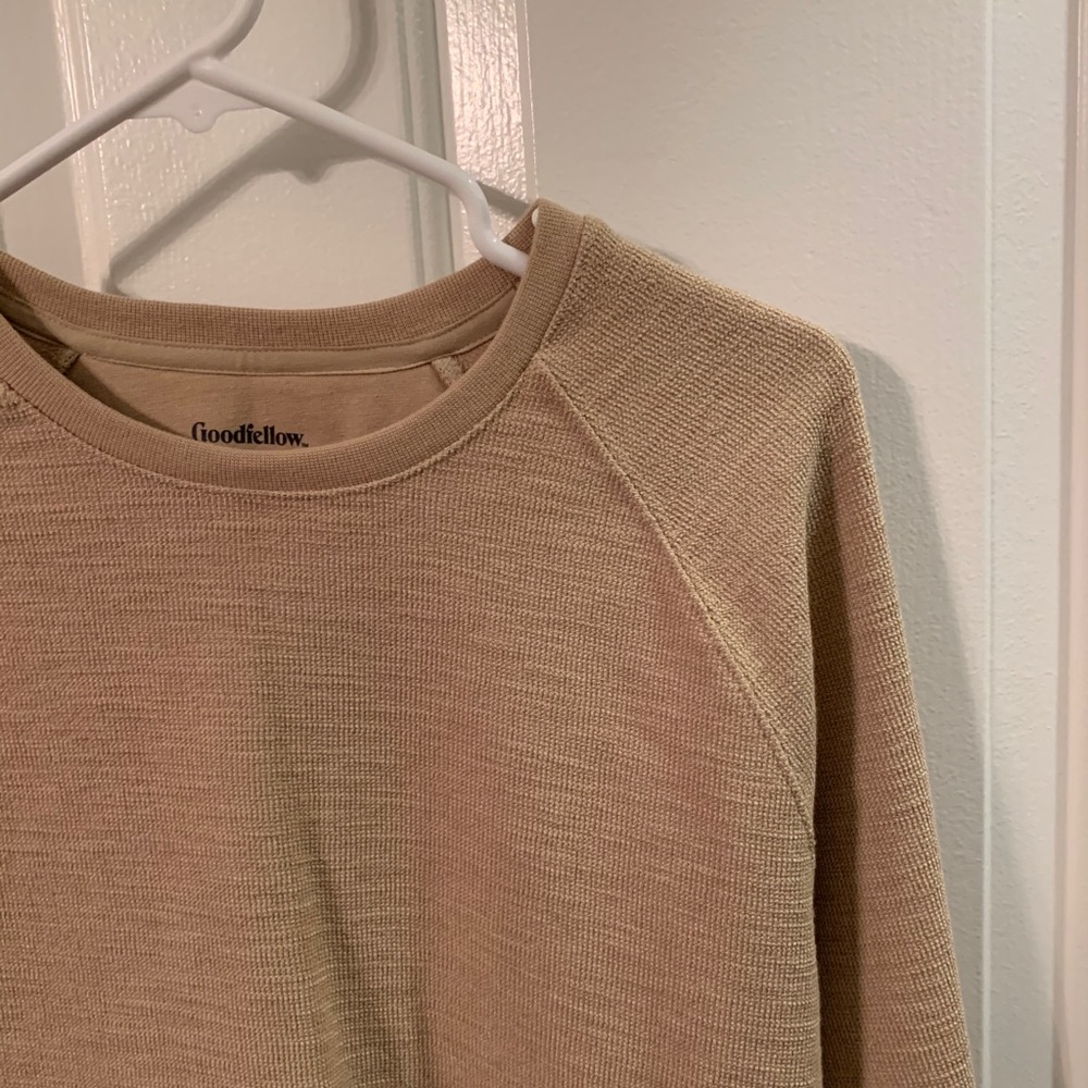 Goodfellow men’s long sleeve